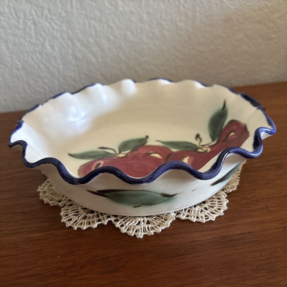 Vintage Clouds Folsom Apple Pattern Deep Dish Pie Cobbler Pan Ruffled 8"